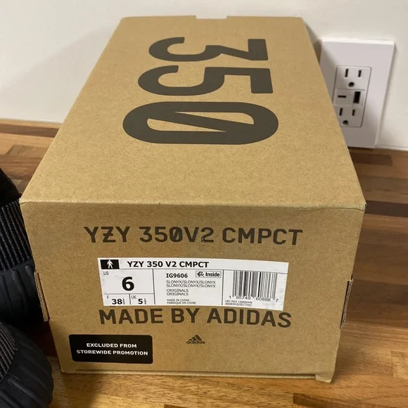 Adidas Yeezy Boost 350 CMPCT size 6 - Picture 8 of 9